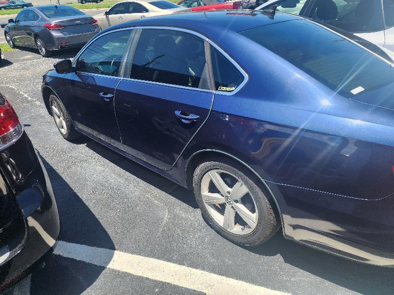 Volkswagen Passat 2.5L SE AT 2013