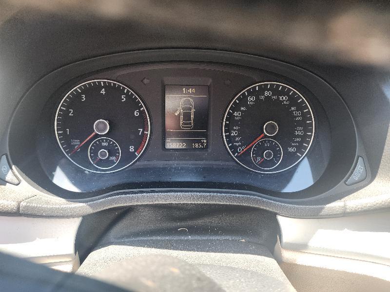 Volkswagen Passat 2.5L SE AT 2013