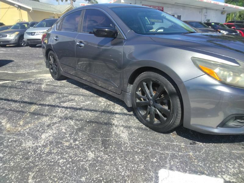 Nissan Altima 2.5 SR 2017
