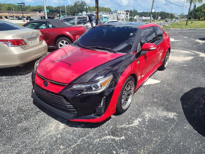 Scion tC Sports Coupe 6-Spd AT 2015