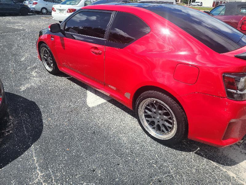 Scion tC Sports Coupe 6-Spd AT 2015