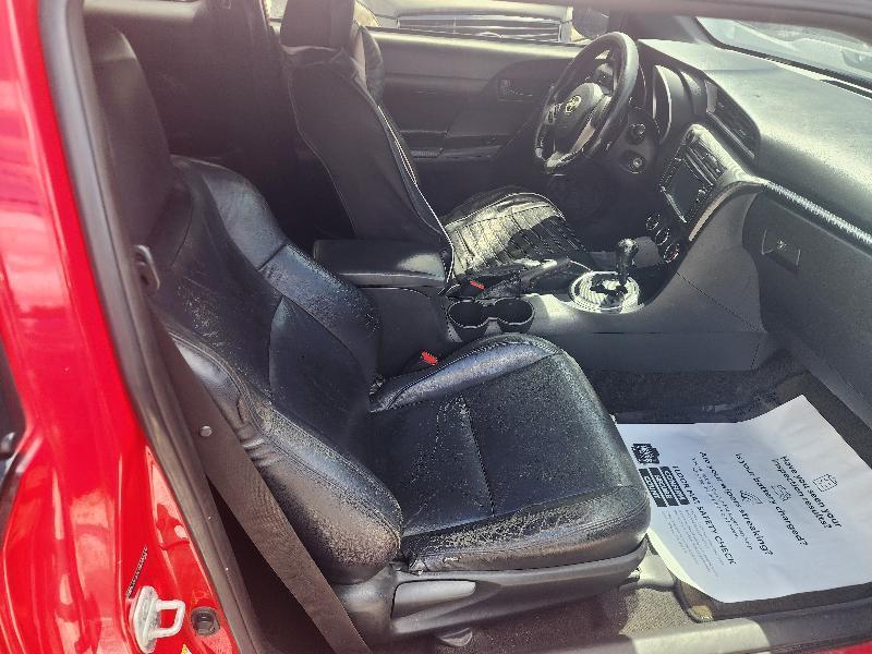 Scion tC Sports Coupe 6-Spd AT 2015