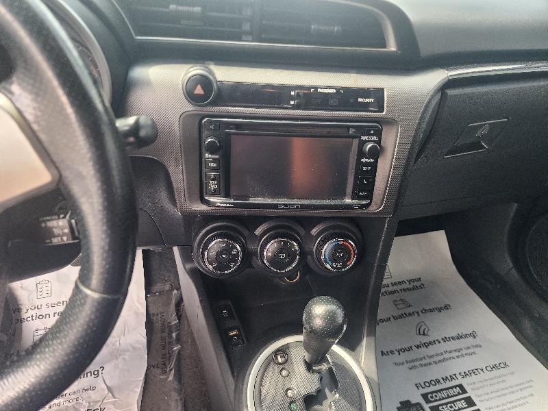 Scion tC Sports Coupe 6-Spd AT 2015