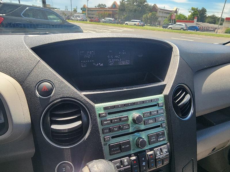 Honda Pilot EX-L 4WD 5-Spd AT with DVD 2011