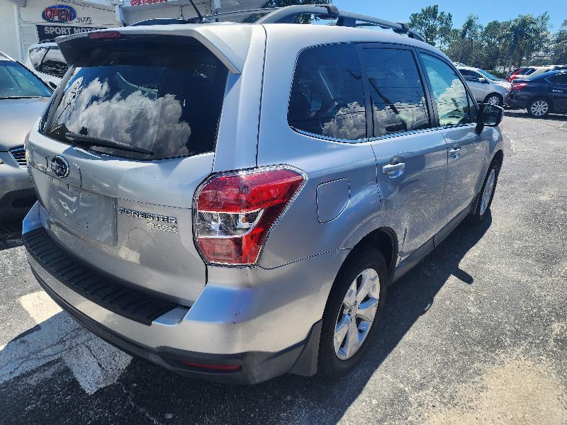 Subaru Forester 2.5i Limited 2015