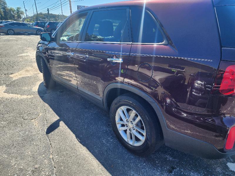 Kia Sorento LX 2WD 2014