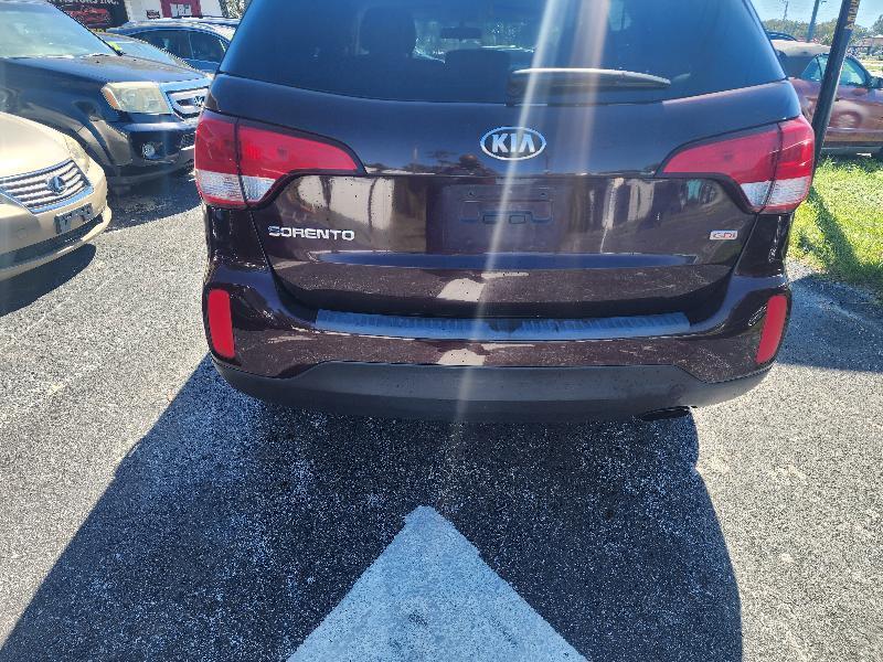 Kia Sorento LX 2WD 2014