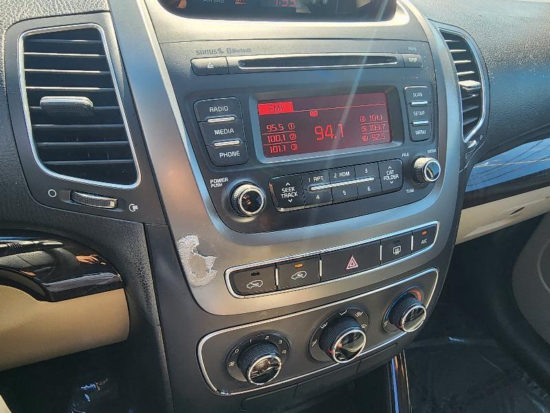 Kia Sorento LX 2WD 2014