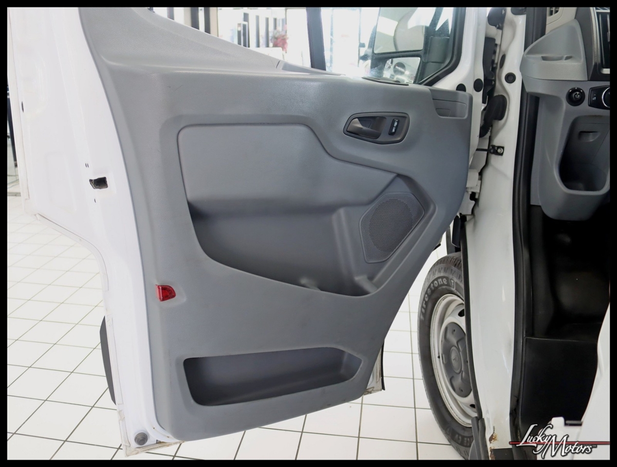 Ford Transit 250 Van Low Roof 60/40 Pass.130-in. WB 2017