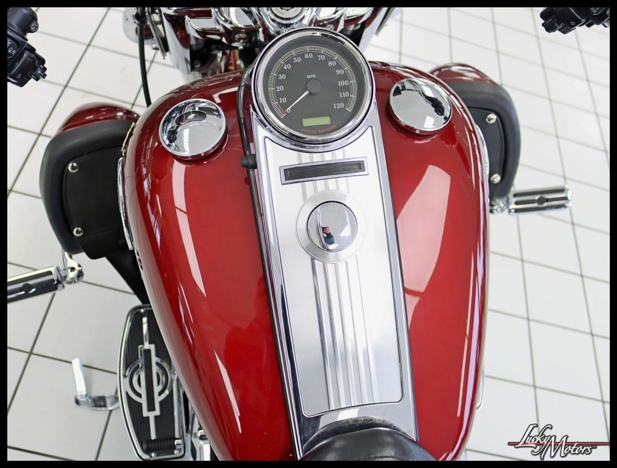 Harley-Davidson FLHRC  2009