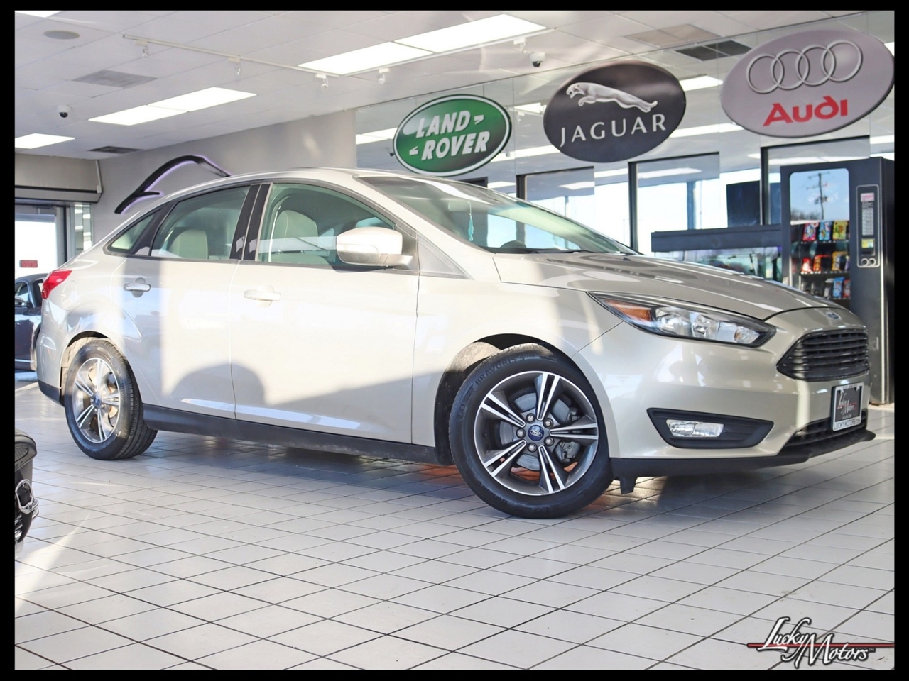 2016 Ford Focus SE Sedan