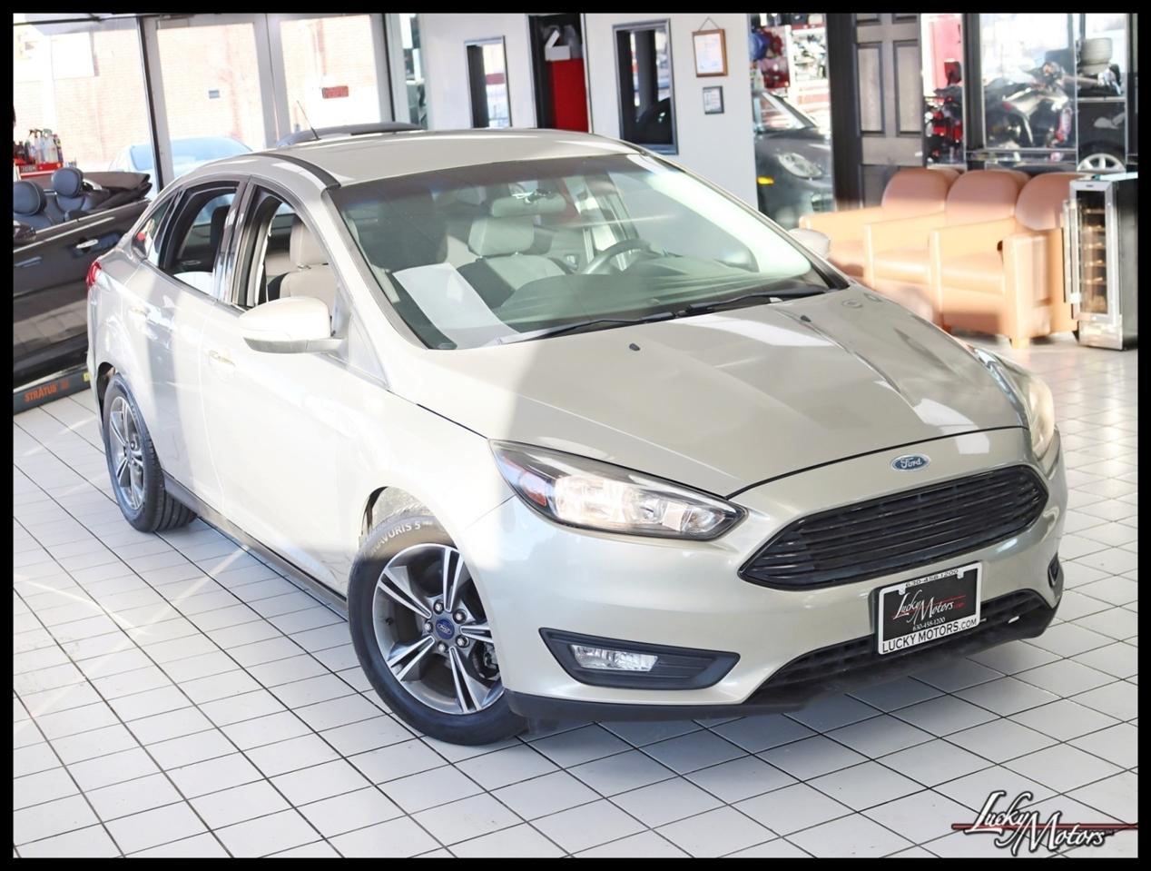 Ford Focus SE Sedan 2016