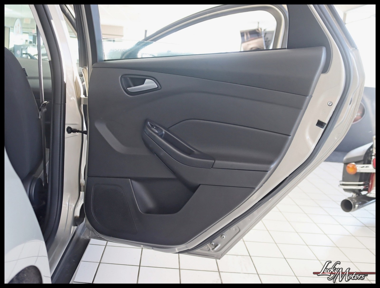 Ford Focus SE Sedan 2016