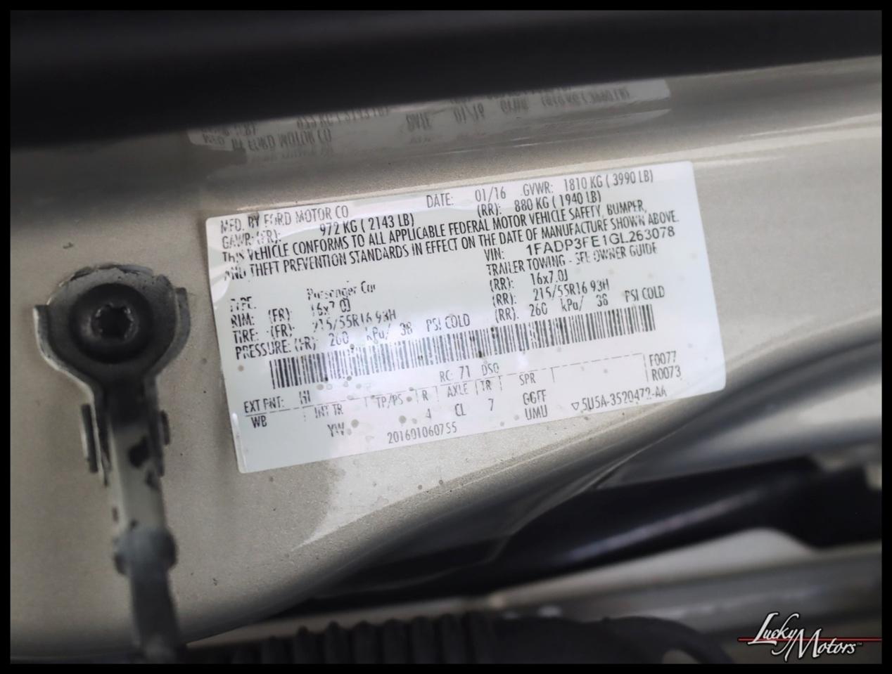 Ford Focus SE Sedan 2016
