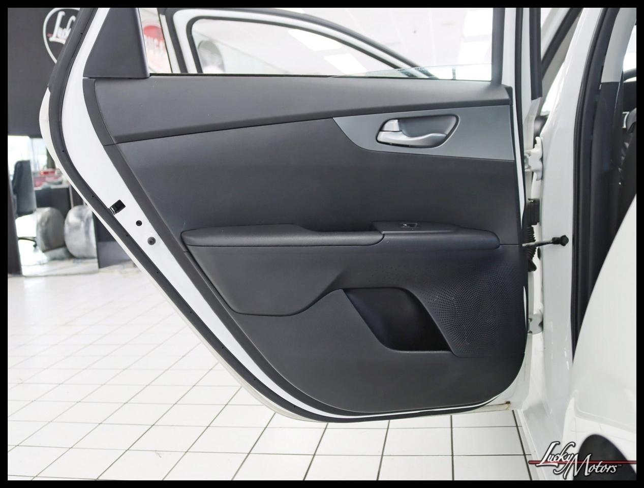 Kia Forte LXS IVT 2020
