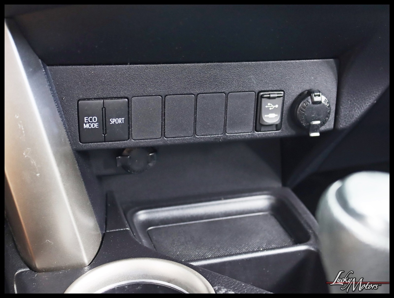 Toyota RAV4 XLE AWD 2014