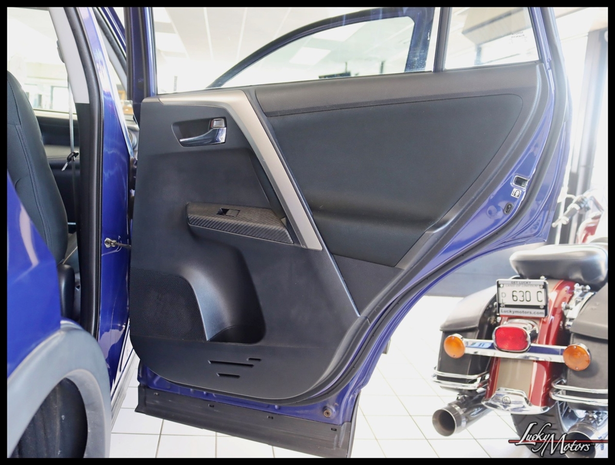 Toyota RAV4 XLE AWD 2014