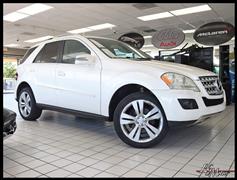 2011 Mercedes-Benz M-Class  2011 Mercedes-Benz M-Class