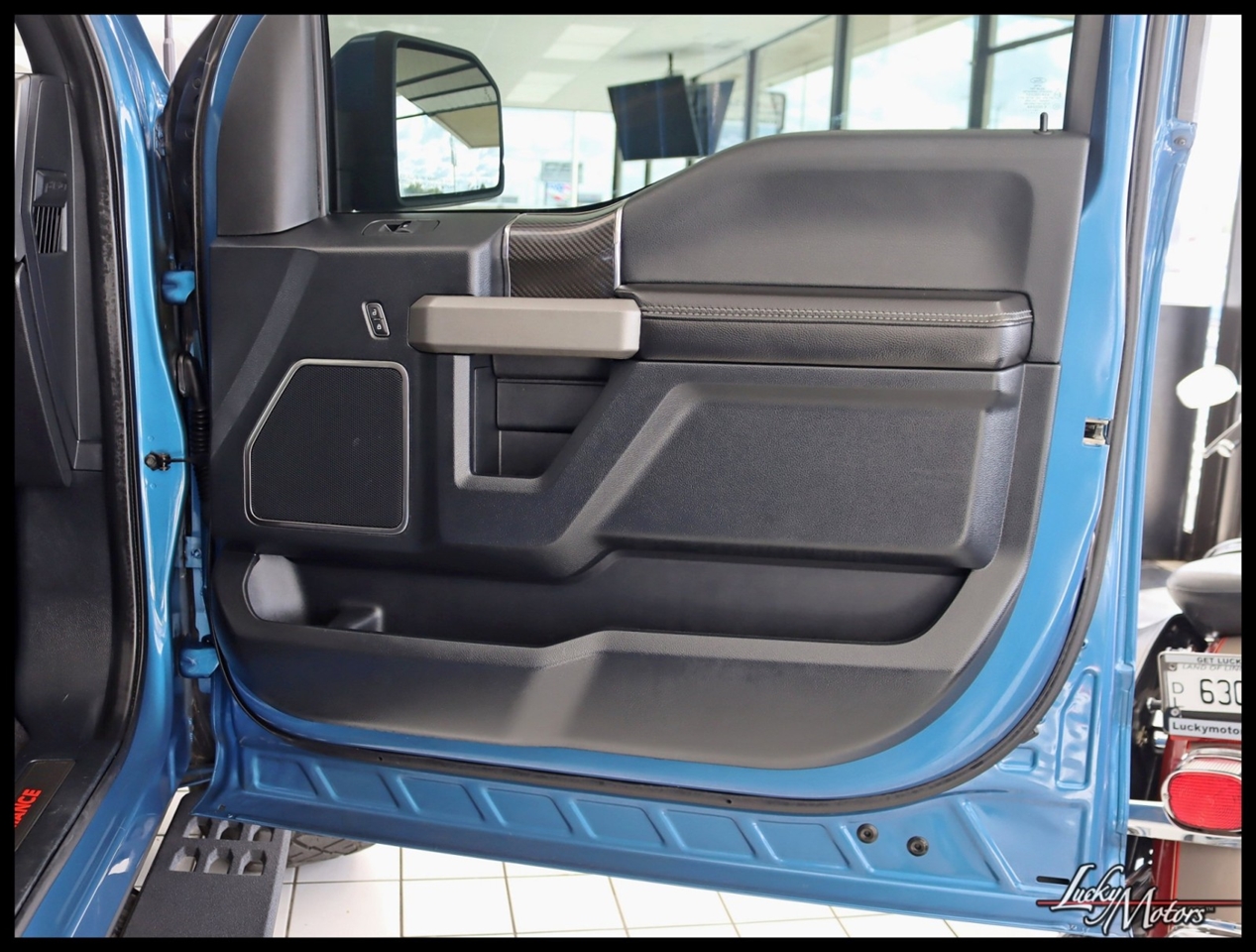 Ford F-150 Raptor SuperCrew 4WD 2019 Ford F-150 Raptor SuperCrew 4WD 2019