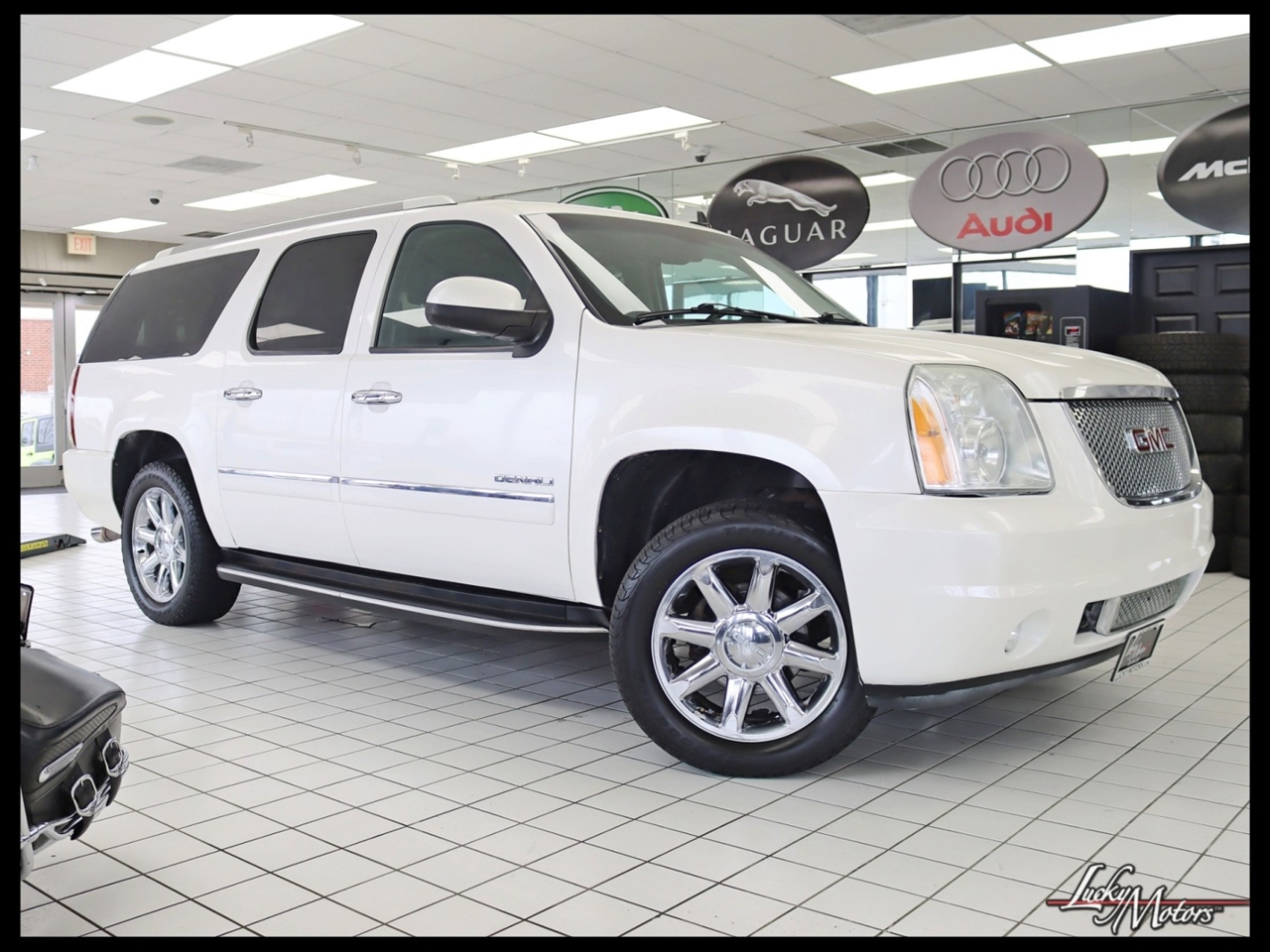 2011 GMC Yukon Denali XL 4WD