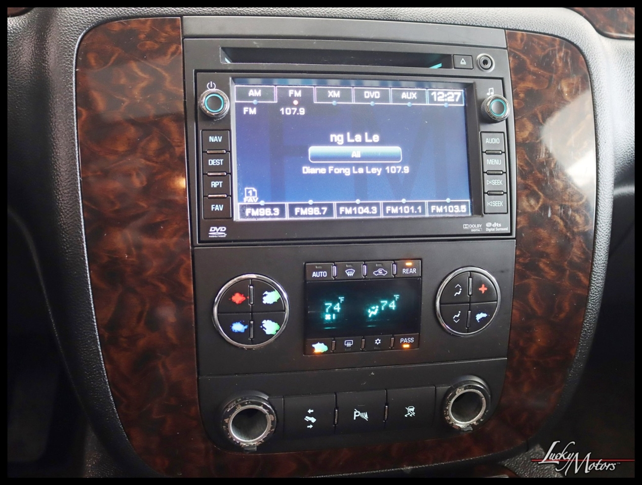 GMC Yukon Denali XL 4WD 2011