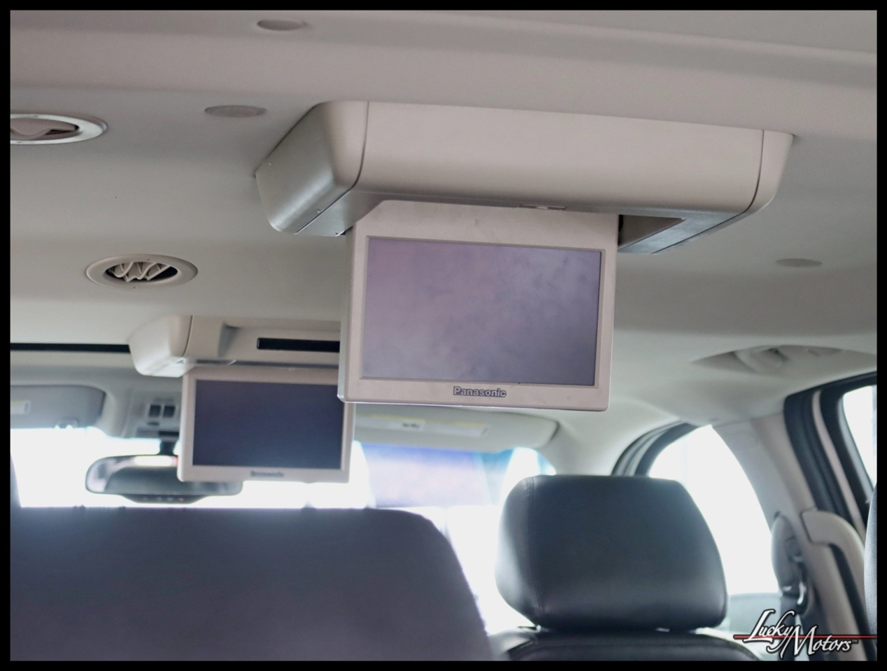 GMC Yukon Denali XL 4WD 2011