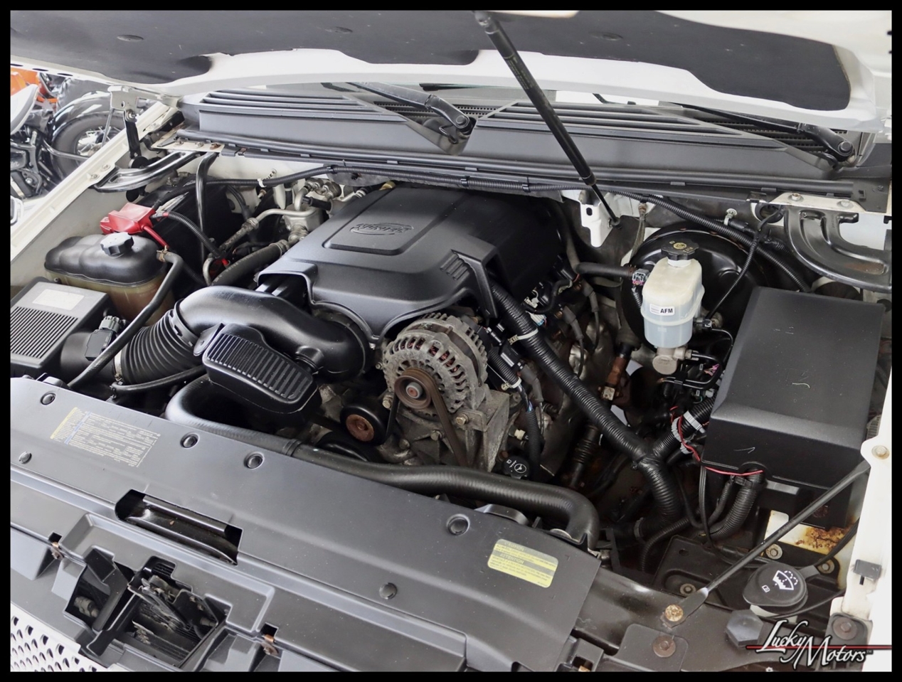 GMC Yukon Denali XL 4WD 2011