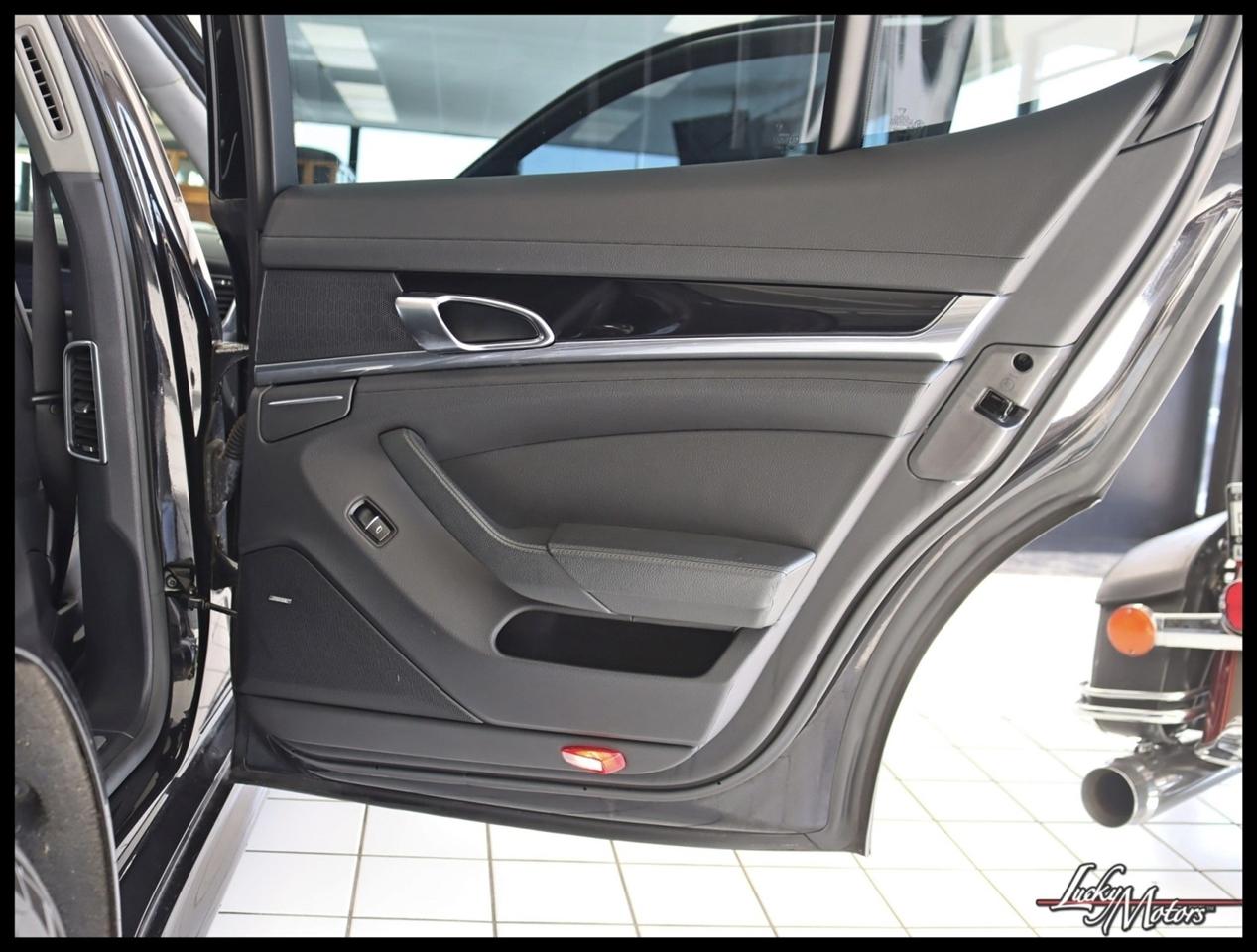 Porsche Panamera 4dr HB S 2013