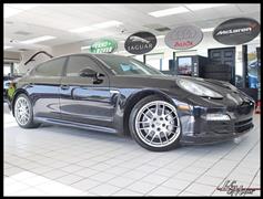 2013 Porsche Panamera 
