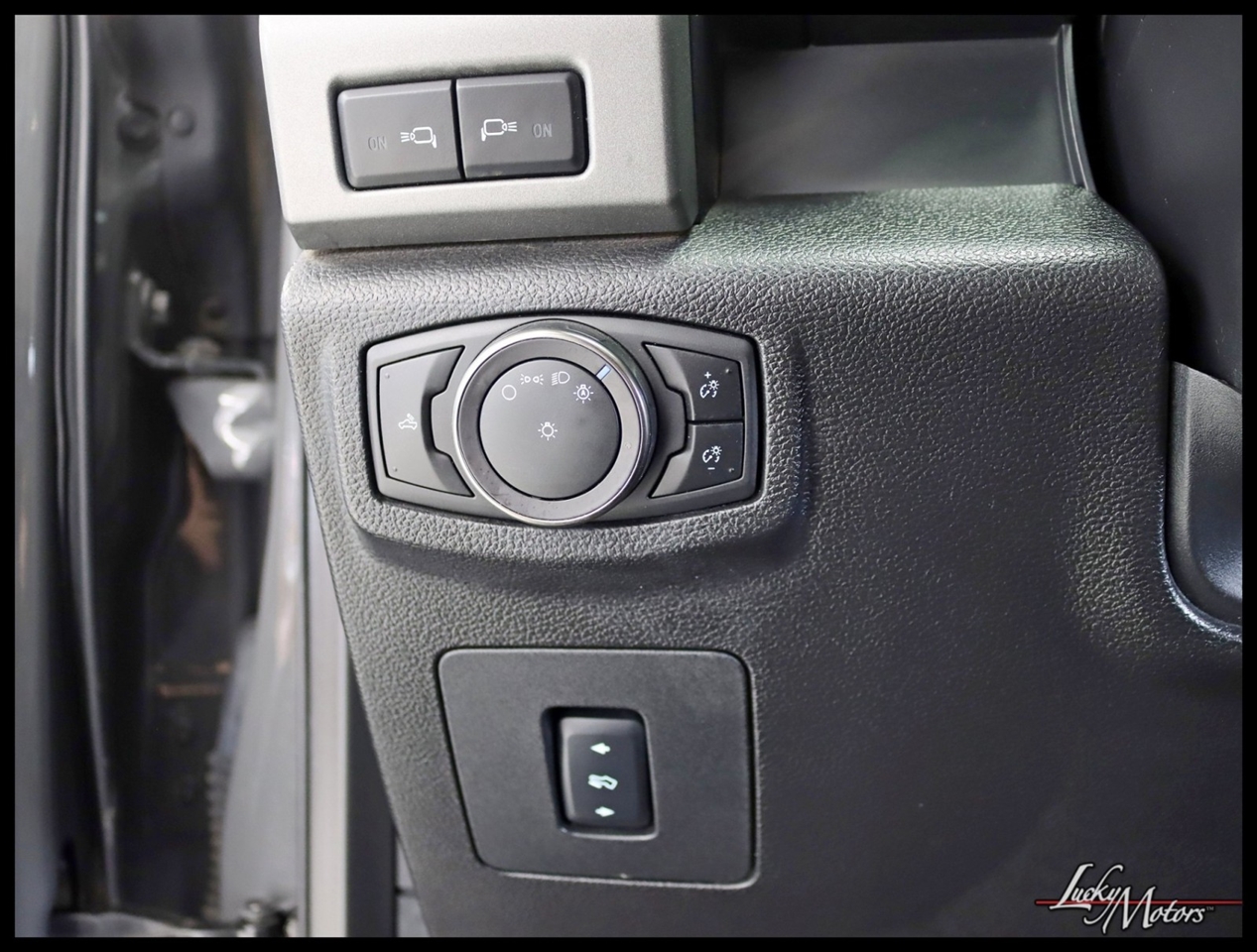 Ford F-150 Raptor SuperCrew 4WD 2018