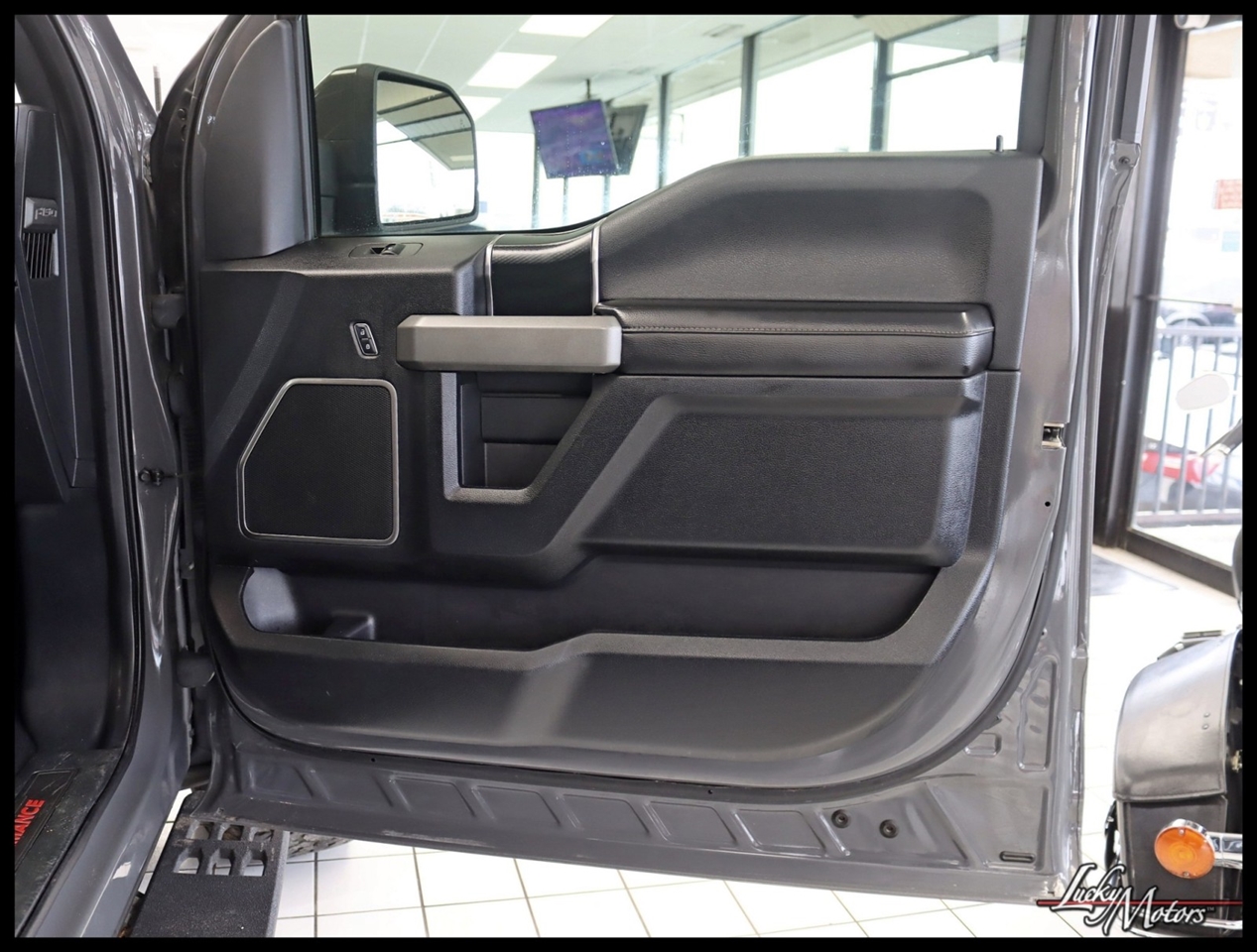 Ford F-150 Raptor SuperCrew 4WD 2018