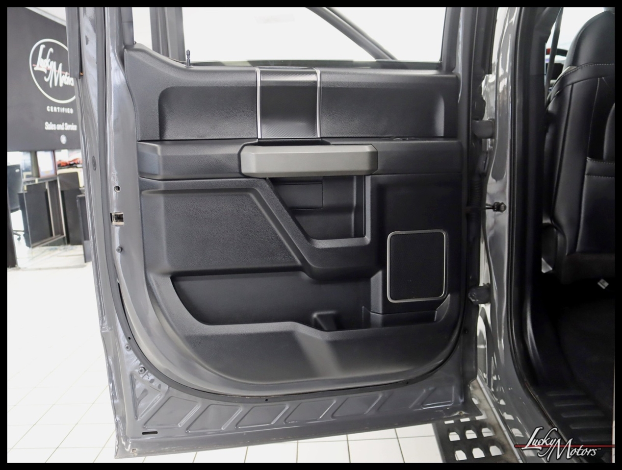 Ford F-150 Raptor SuperCrew 4WD 2018