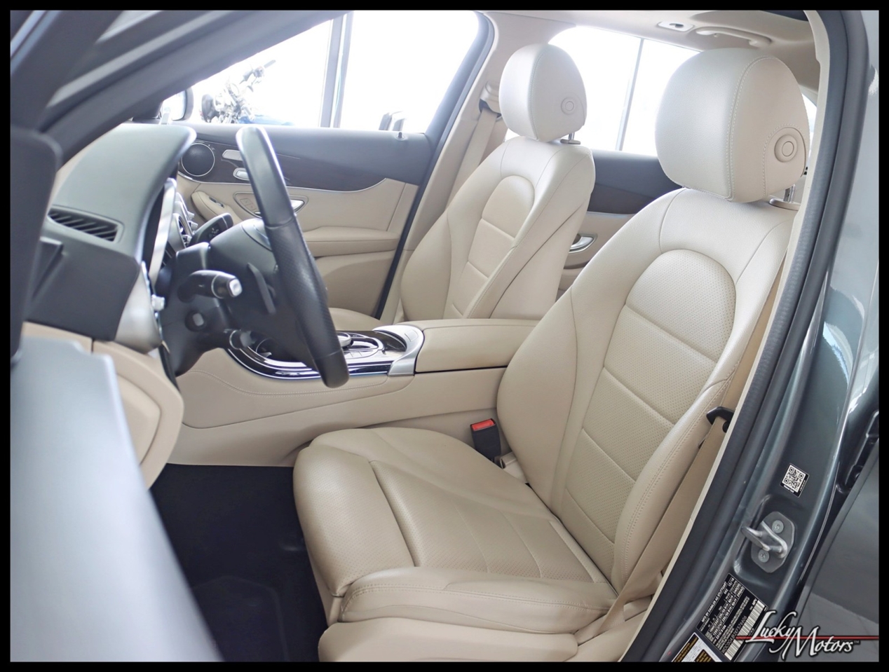 Mercedes-Benz GLC-Class GLC300 2019