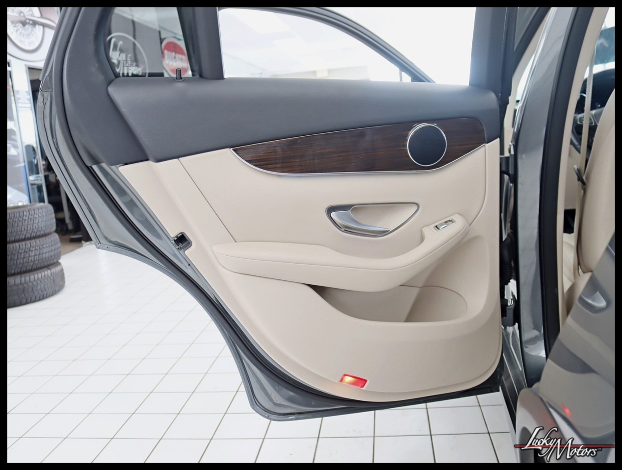 Mercedes-Benz GLC-Class GLC300 2019