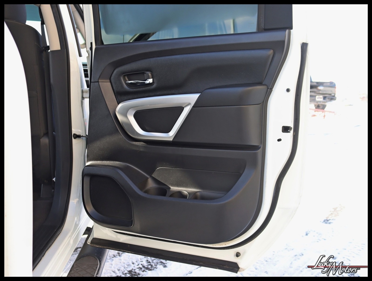 Nissan Titan XD SV 4WD Diesel 2017