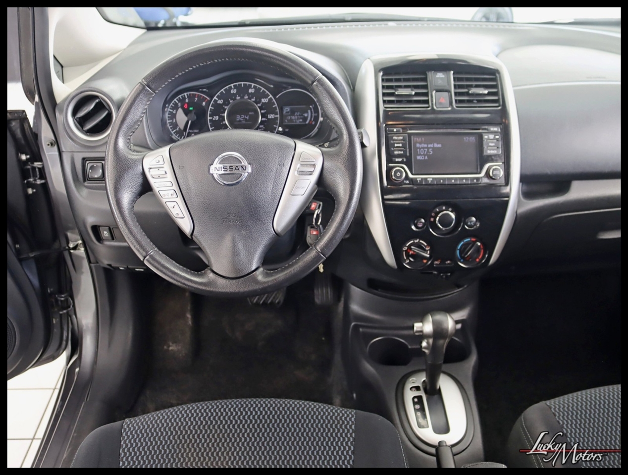 Nissan Versa Note SV 2016