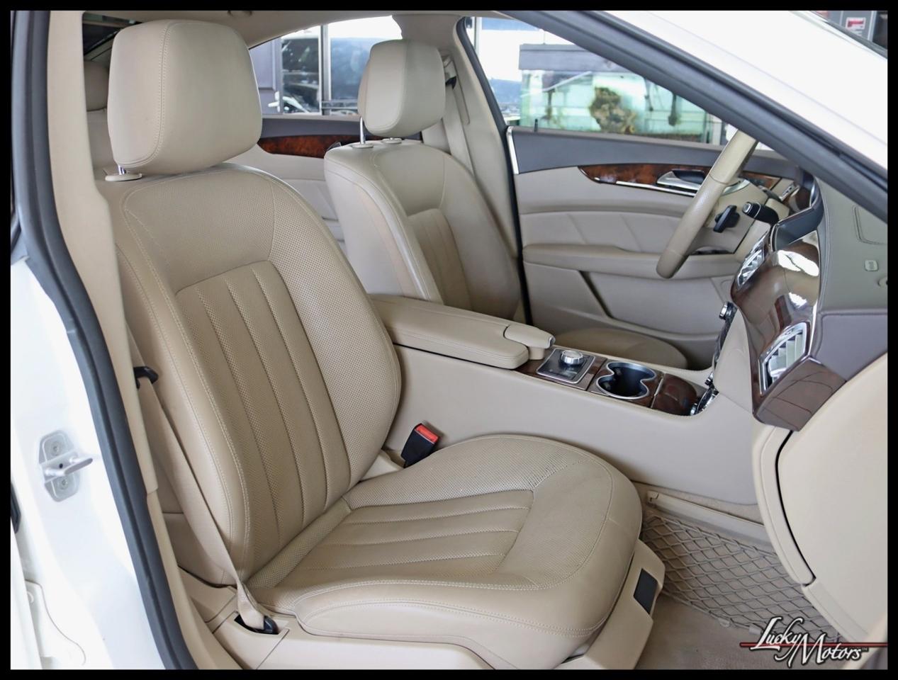 Mercedes-Benz CLS-Class CLS550 4MATIC 2013