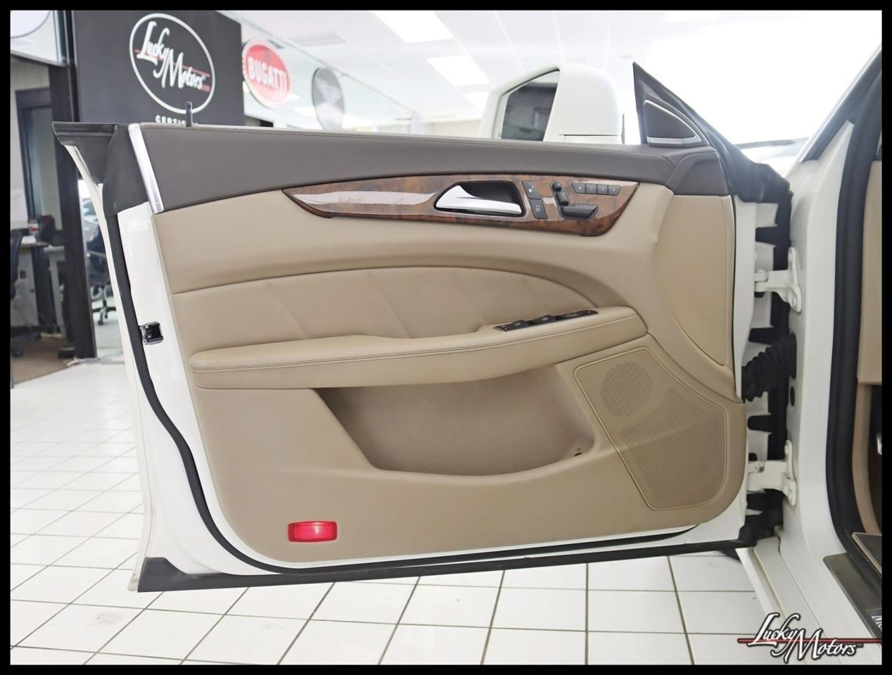 Mercedes-Benz CLS-Class CLS550 4MATIC 2013