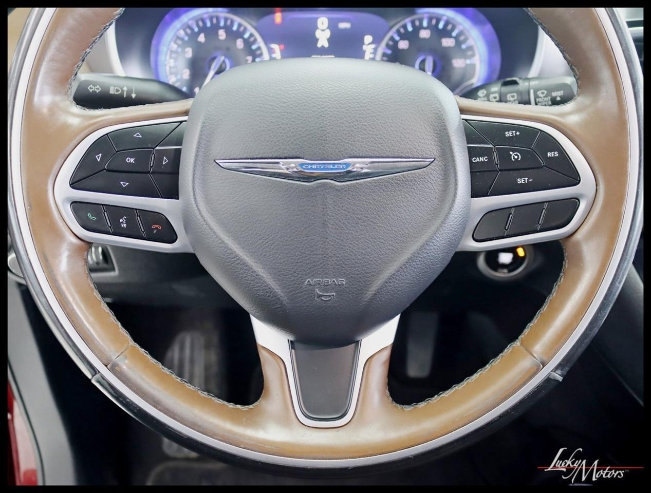 Chrysler Pacifica Limited 2017