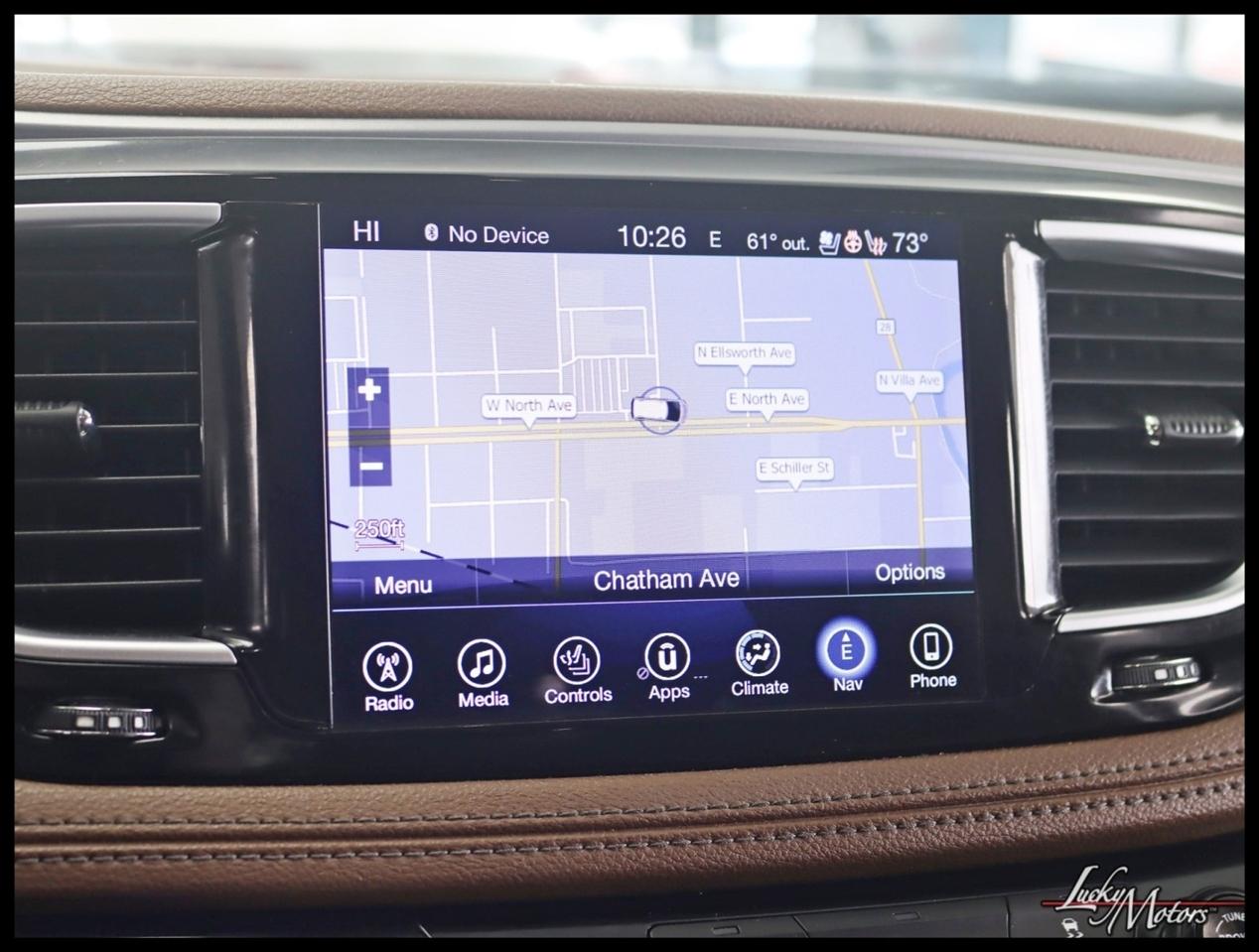 Chrysler Pacifica Limited 2017