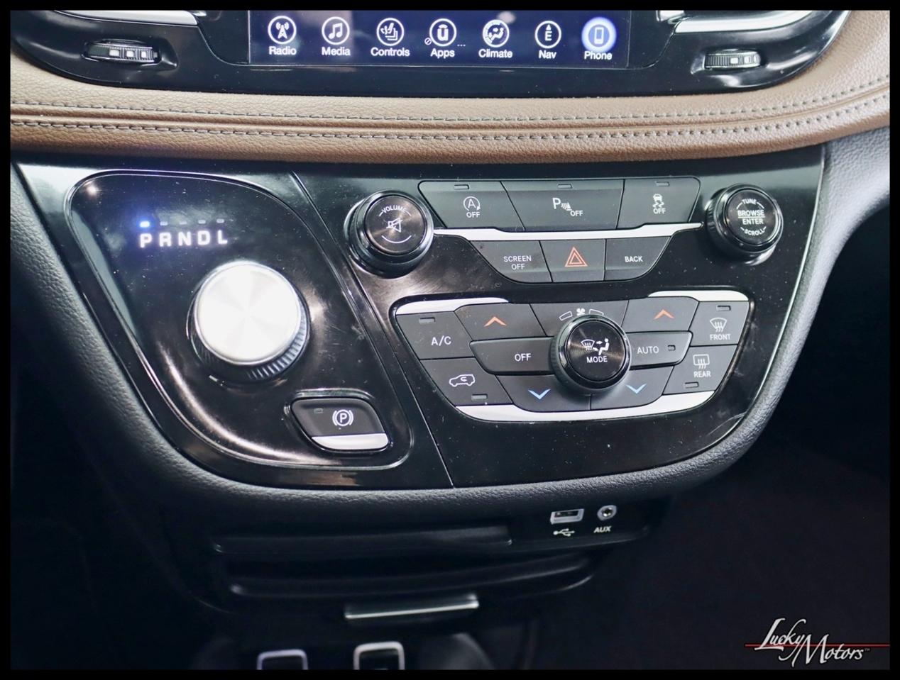 Chrysler Pacifica Limited 2017