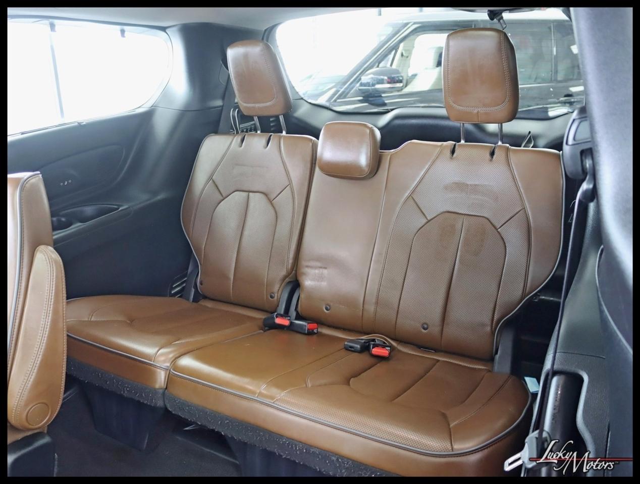 Chrysler Pacifica Limited 2017