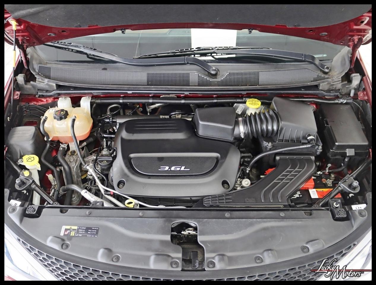 Chrysler Pacifica Limited 2017