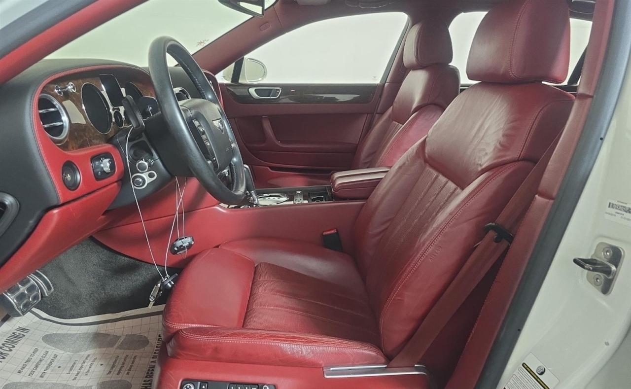 Bentley Continental Flying Spur Sedan 2006