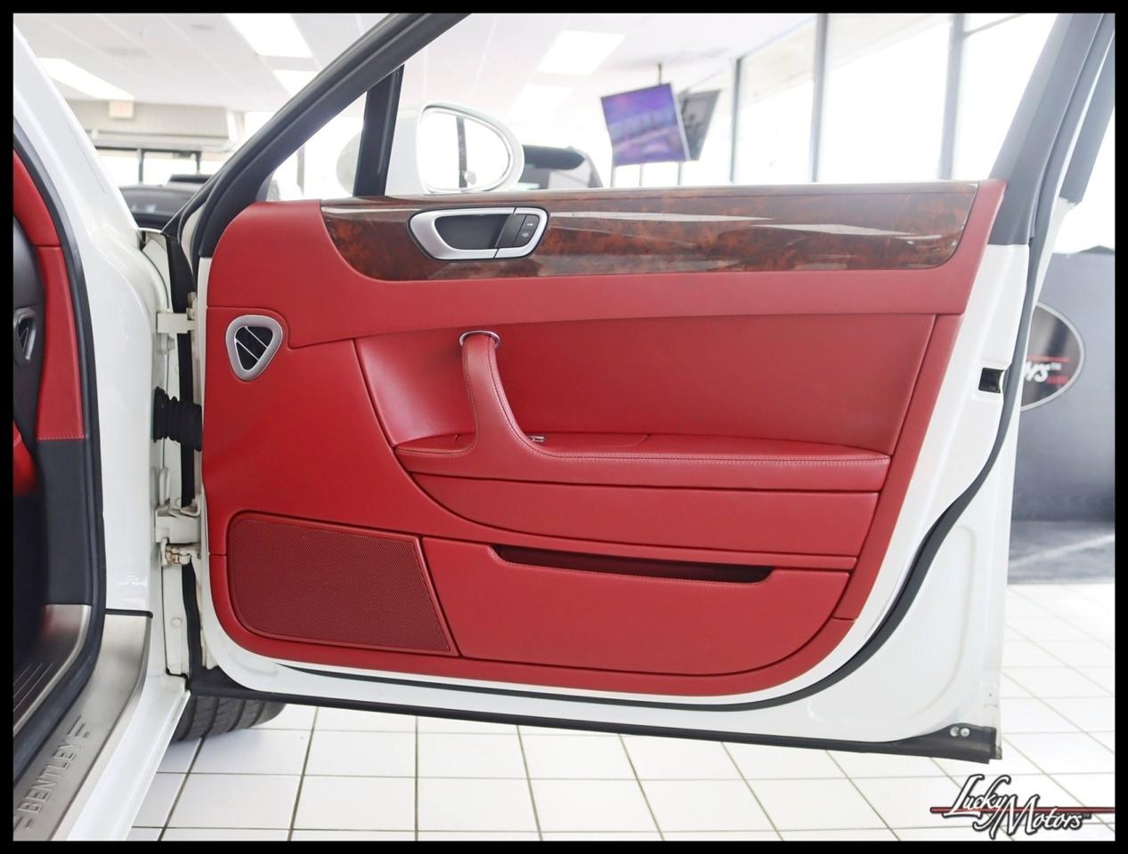 Bentley Continental Flying Spur Sedan 2006