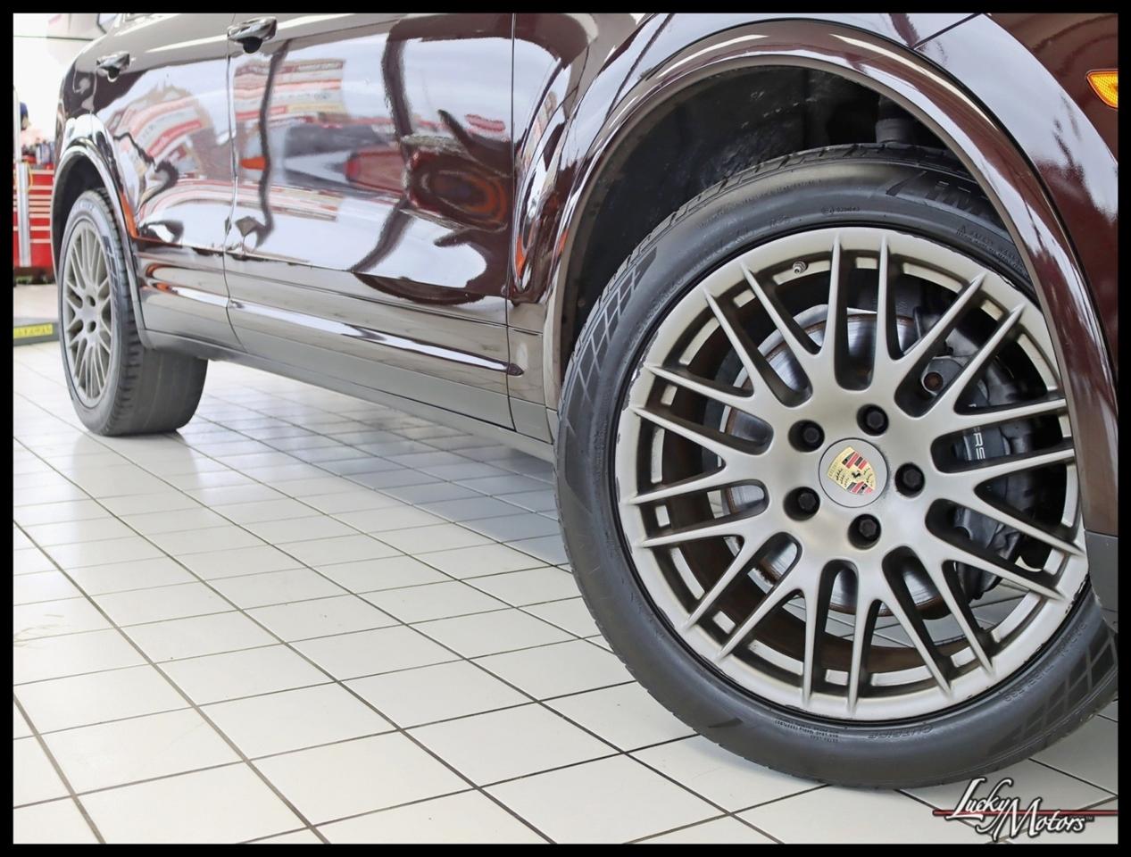 Porsche Cayenne Platinum Edition AWD 2017