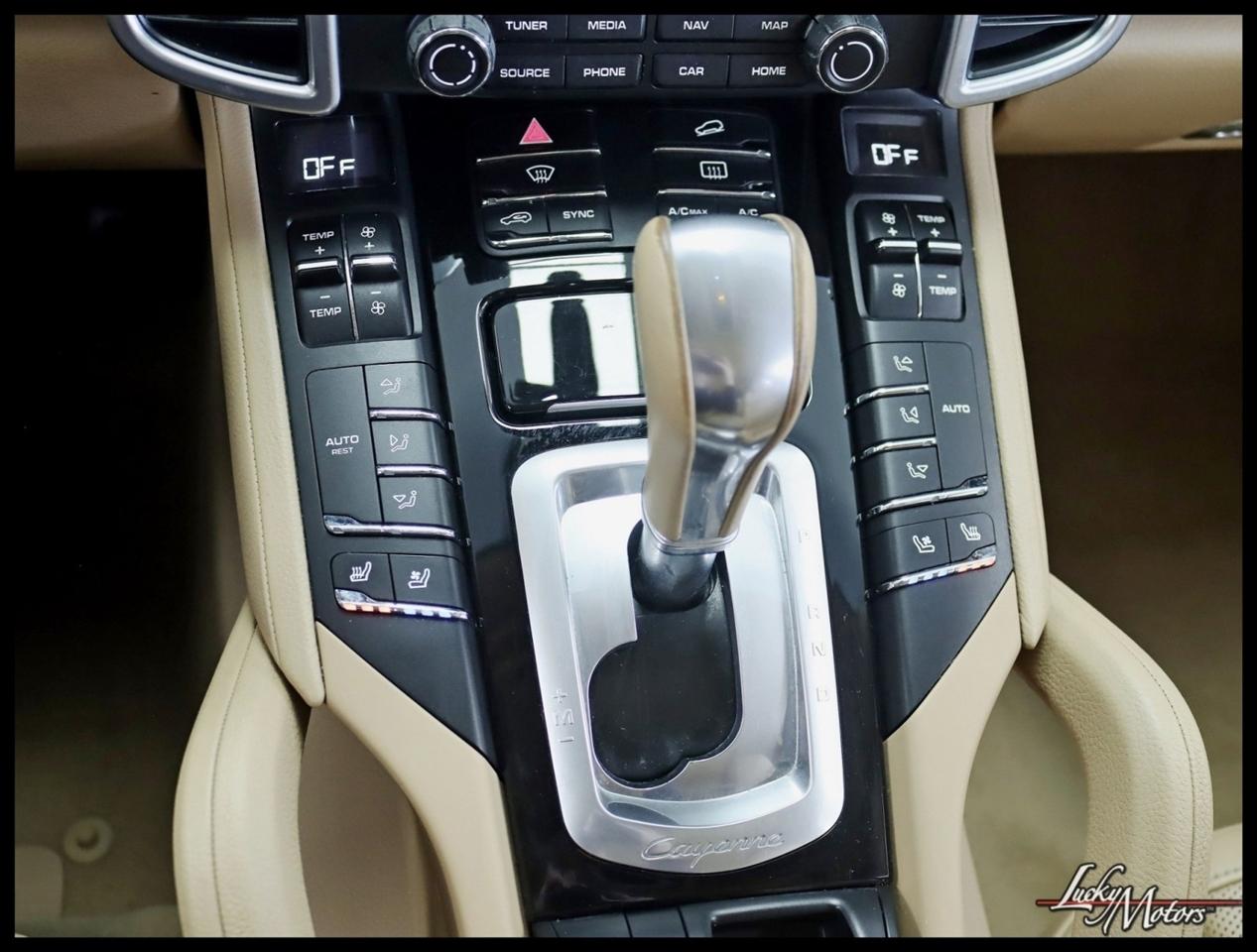 Porsche Cayenne Platinum Edition AWD 2017