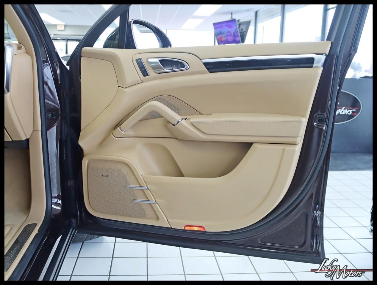 Porsche Cayenne Platinum Edition AWD 2017