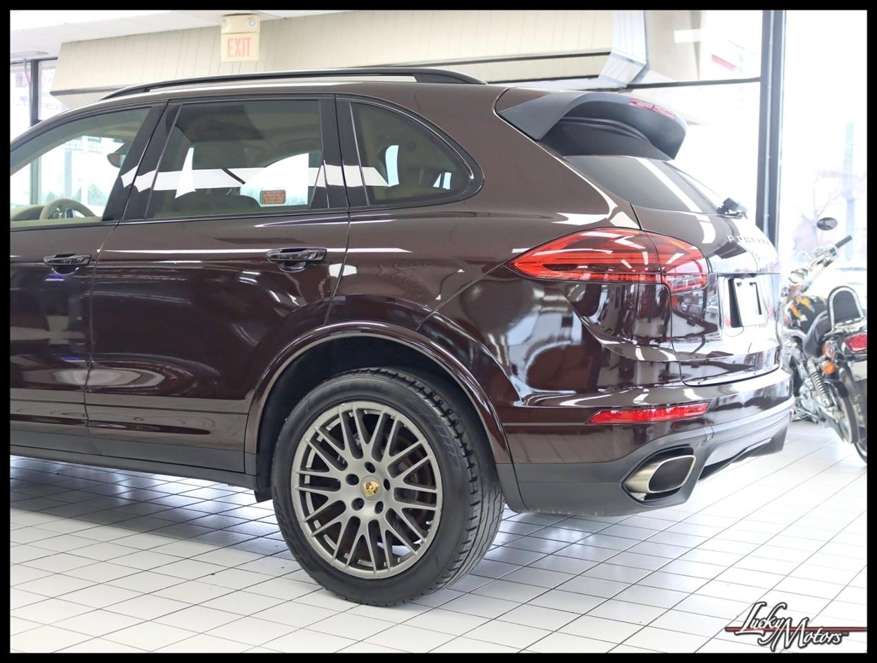 Porsche Cayenne Platinum Edition AWD 2017