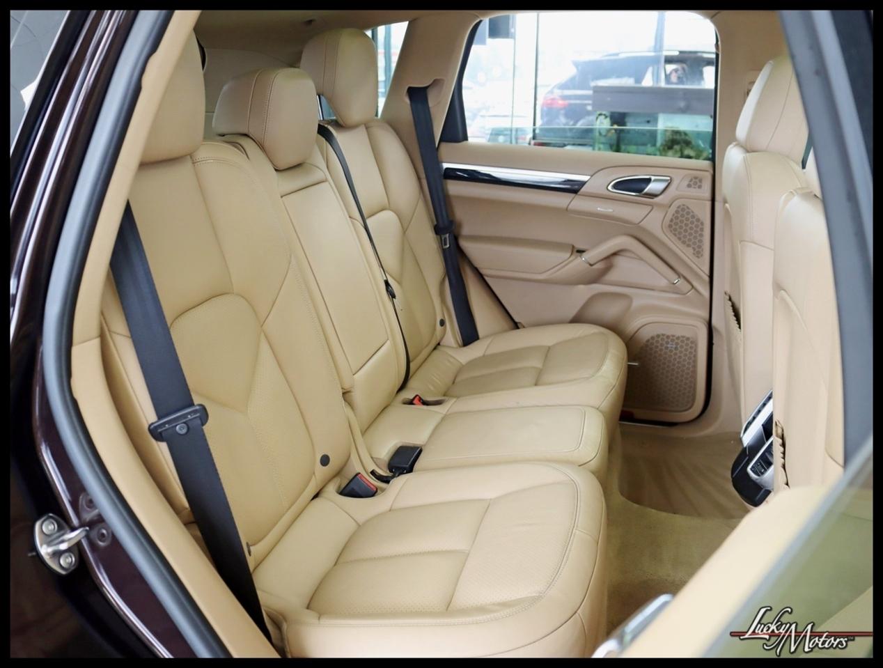 Porsche Cayenne Platinum Edition AWD 2017